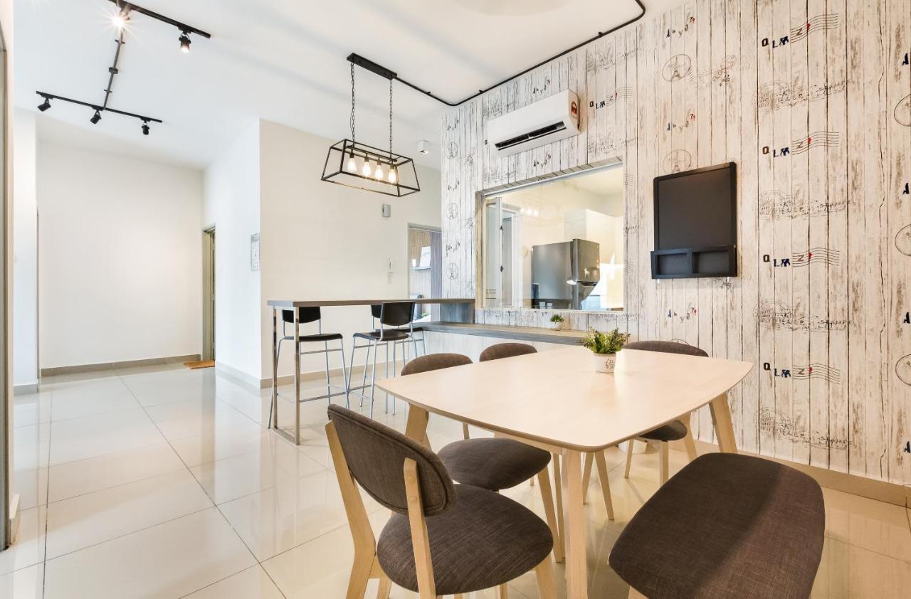 Seasons Luxury Apartment By Jk Home Johor Bahru Exteriör bild