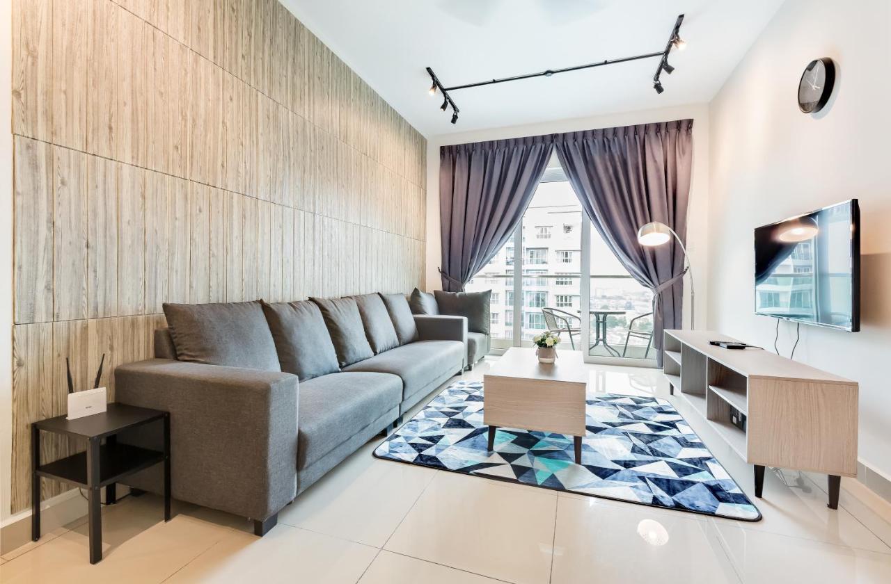 Seasons Luxury Apartment By Jk Home Johor Bahru Exteriör bild