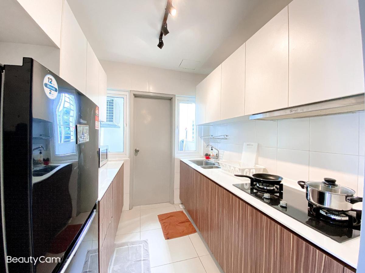 Seasons Luxury Apartment By Jk Home Johor Bahru Exteriör bild