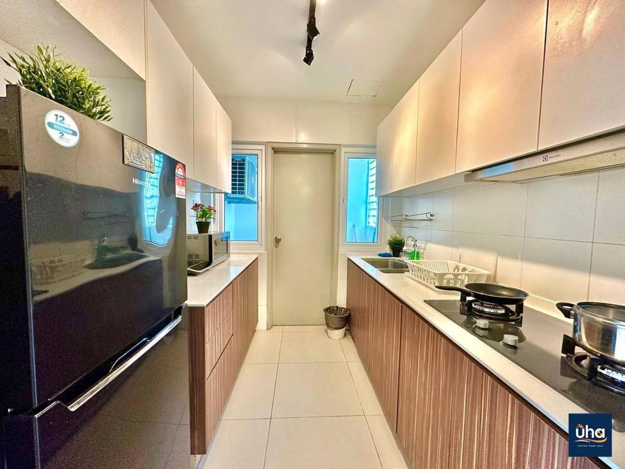 Seasons Luxury Apartment By Jk Home Johor Bahru Exteriör bild